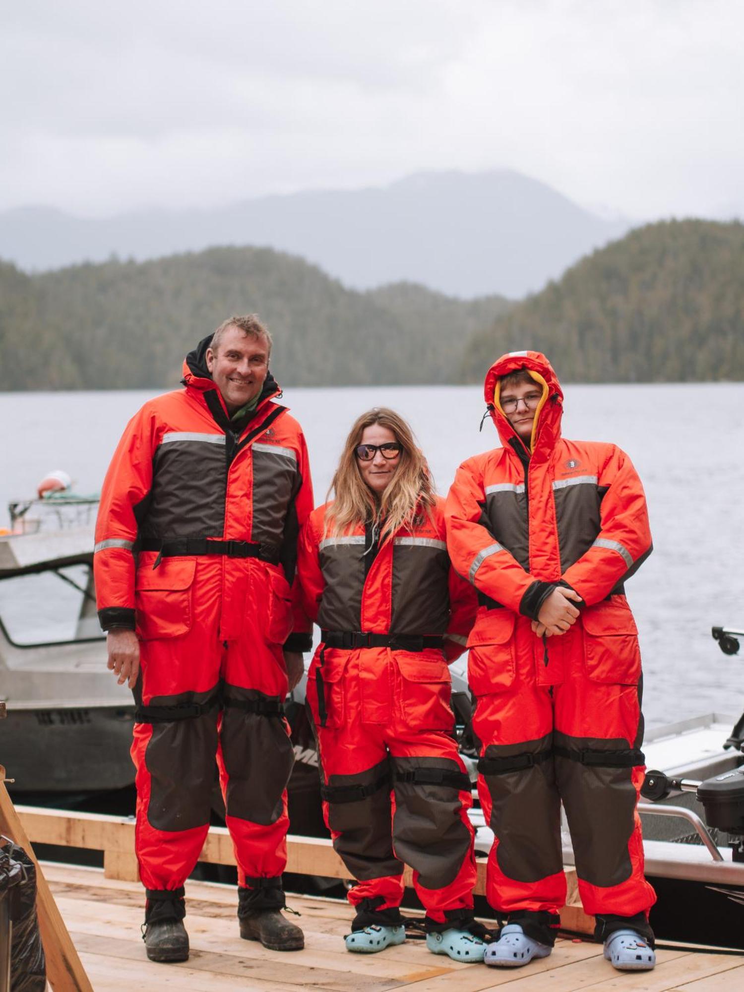 Lunar Cove Inn Charters And Tours Tofino Exteriör bild